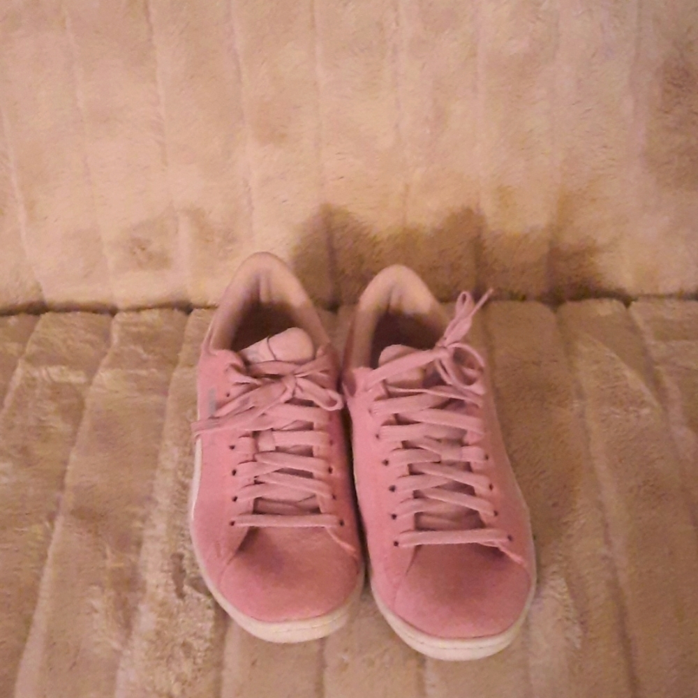 Puma sneakers - Picture 1 of 4